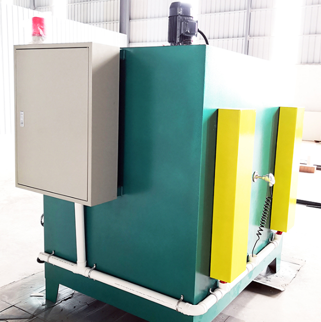 美國(guó)-低溫箱式電阻回火爐